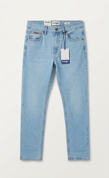 Wrangler Men’s Light Blue Washed Slim Fit Jeans