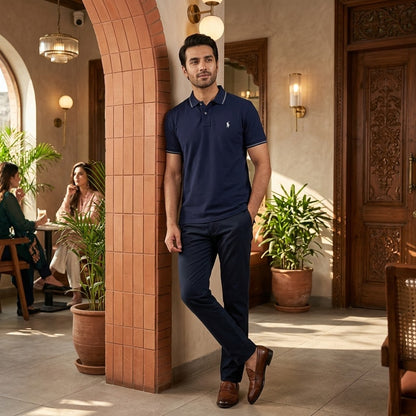Men’s navy blue polo T-shirt with a classic collar